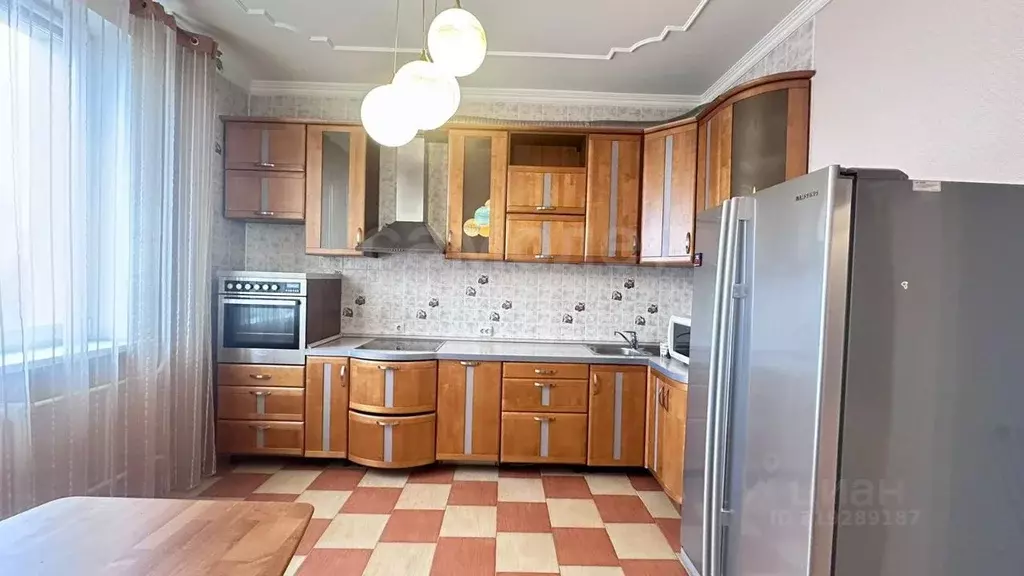 2-к кв. Оренбургская область, Оренбург ул. Маршала Жукова, 3 (85.3 м) - Фото 1