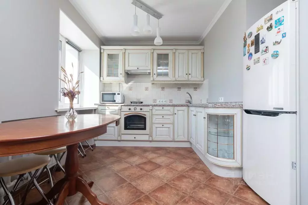 Студия Омская область, Омск ул. Красный Путь, 80 (45.0 м) - Фото 2