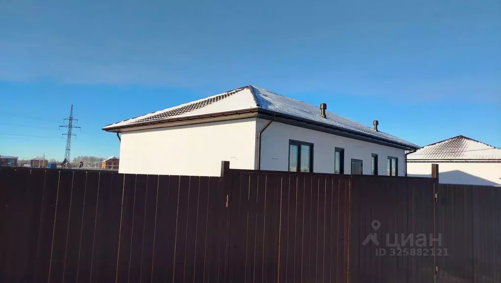 Дом в Омская область, Омский район, Магистральное с/пос, Деревня ... - Фото 1