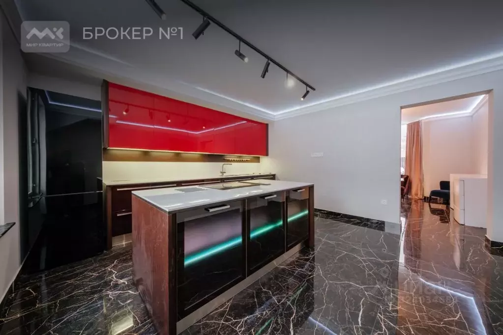 Дом в Санкт-Петербург пос. Комарово, Цветочная ул., 2 (300 м) - Фото 2