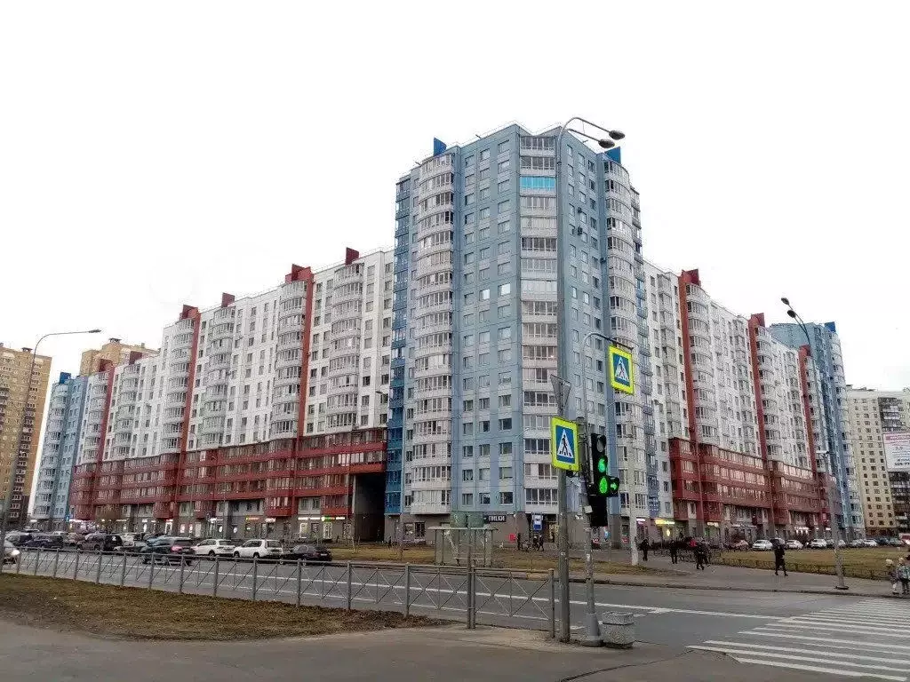 Аукцион: 3-к. квартира, 87 м, 13/18 эт. - Фото 1
