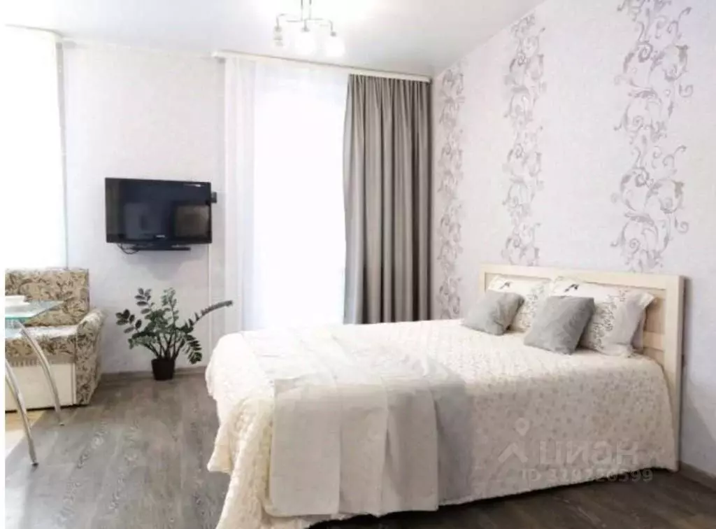 1-к кв. Тюменская область, Тюмень ул. Тимофея Чаркова, 79к3 (35.0 м) - Фото 0