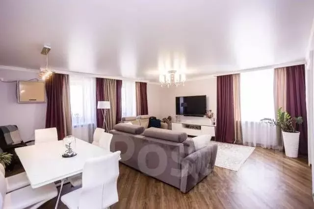 3-к кв. Хабаровский край, Хабаровск ул. Дзержинского, 39 (102.0 м) - Фото 0
