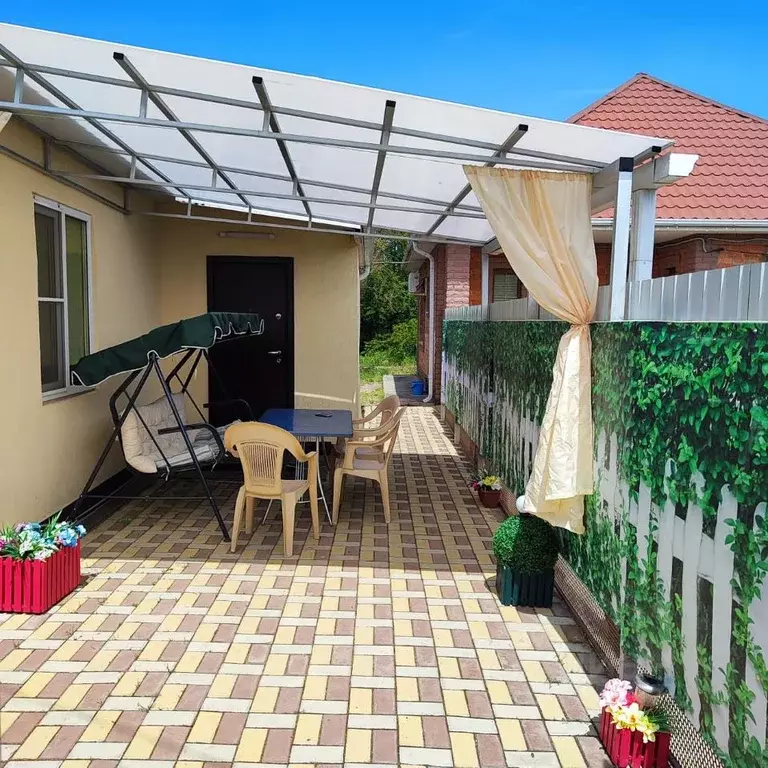 Дом в Краснодарский край, Ейский район, Должанская ст-ца пер. Советов, ... - Фото 1