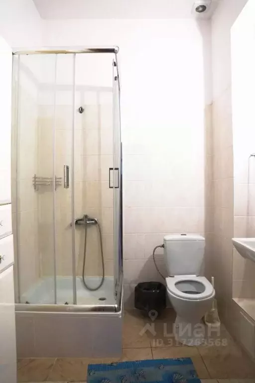 Комната Калининградская область, Балтийск ул. Л. Некрасова, 9 (31.0 м) - Фото 1
