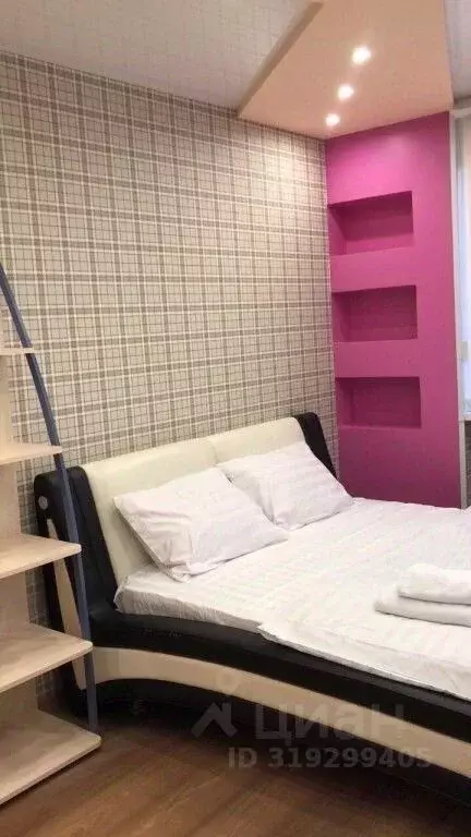 2-к кв. Ямало-Ненецкий АО, Новый Уренгой Энтузиастов мкр, 4 (70.0 м) - Фото 0