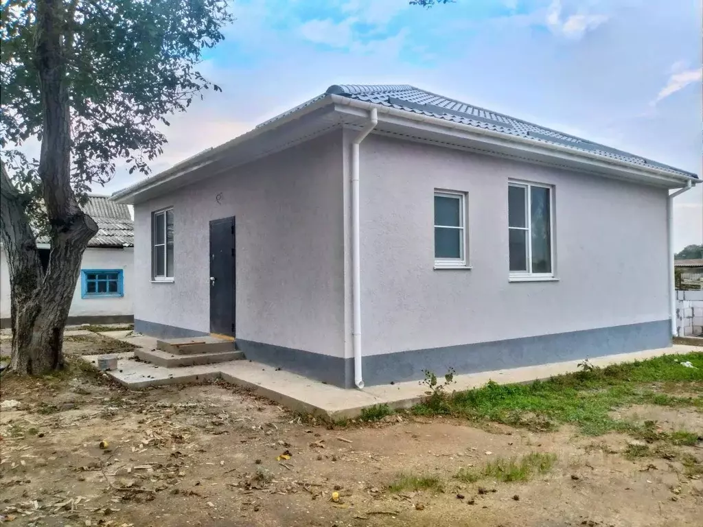 Дом в Краснодарский край, Темрюкский район, Краснострельское с/пос, ... - Фото 1