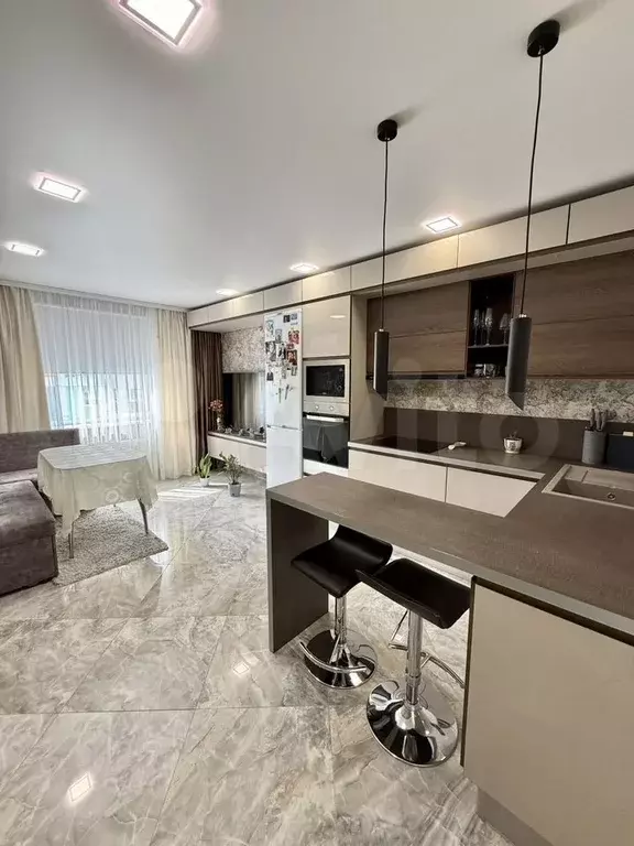 4-к. квартира, 85 м, 14/17 эт. - Фото 1