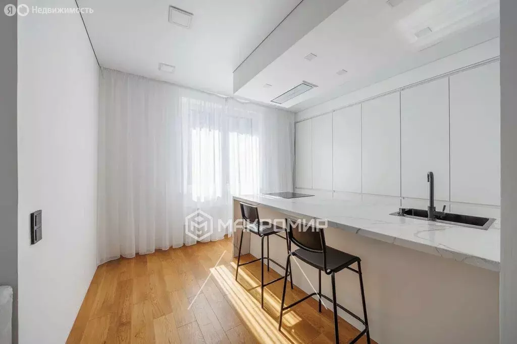 3-комнатная квартира: Брянск, улица имени О.С. Визнюка, 20 (88 м) - Фото 1