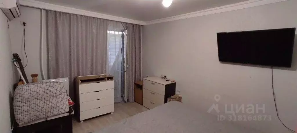 2-к кв. Крым, Симферополь ул. Гагарина, 22 (45.5 м) - Фото 1