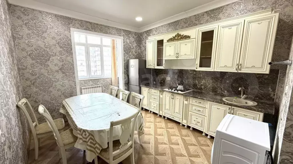 2-к. квартира, 75 м, 7/9 эт. - Фото 1