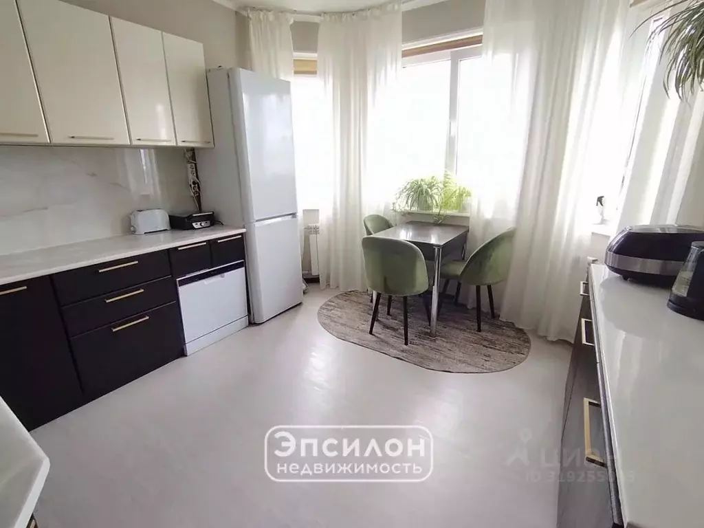2-к кв. Курская область, Курск просп. Вячеслава Клыкова, 46 (57.39 м) - Фото 1