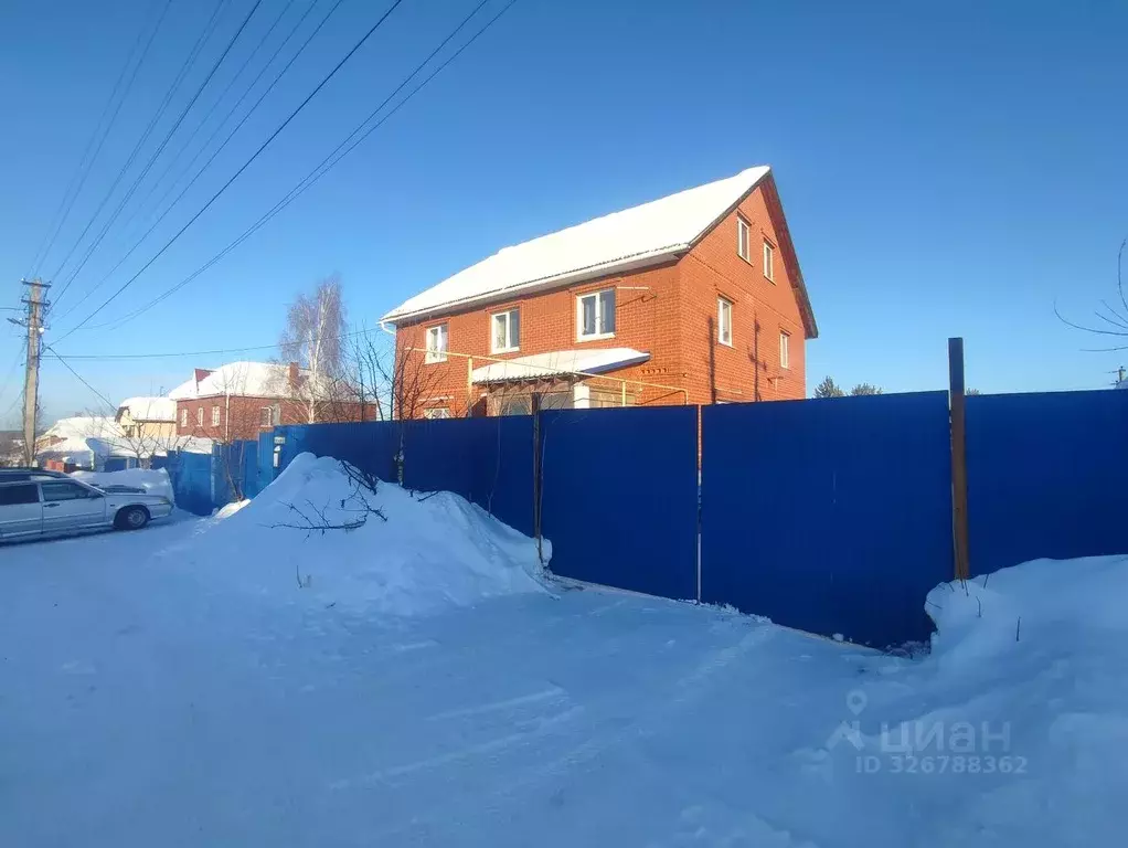 Таунхаус в Свердловская область, Арамиль Ясная ул., 7 (420 м) - Фото 1