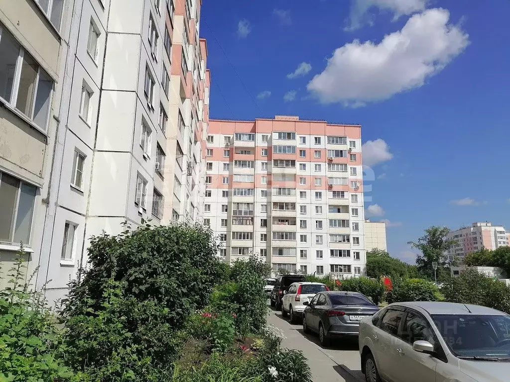 2-к кв. Омская область, Омск ул. Звездова, 129/1 (60.0 м) - Фото 1