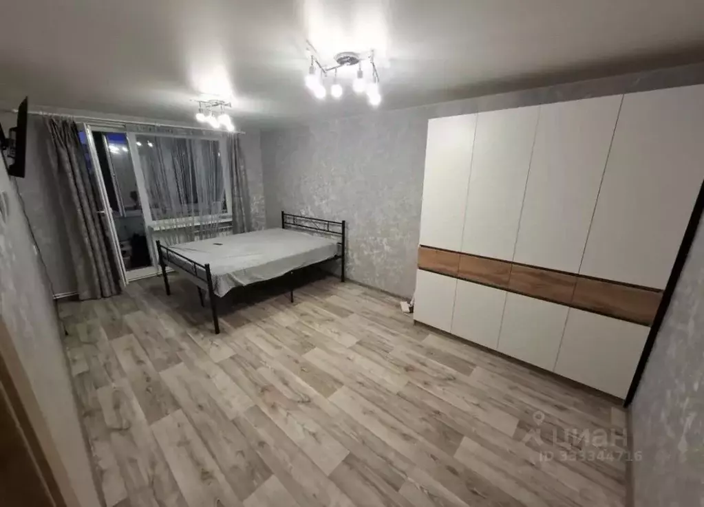 2-к кв. Крым, Феодосия бул. Старшинова, 25 (56.0 м) - Фото 2