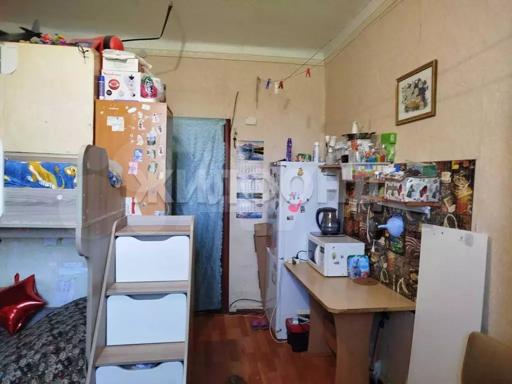 Комната 18 м в 3-к., 5/6 эт. - Фото 1