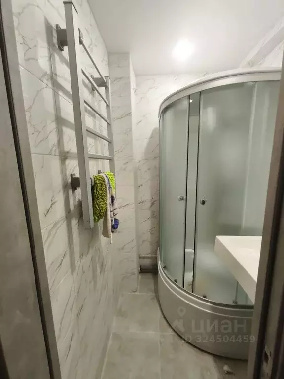 3-к кв. Татарстан, Казань ул. Братьев Касимовых, 18 (59.0 м) - Фото 2