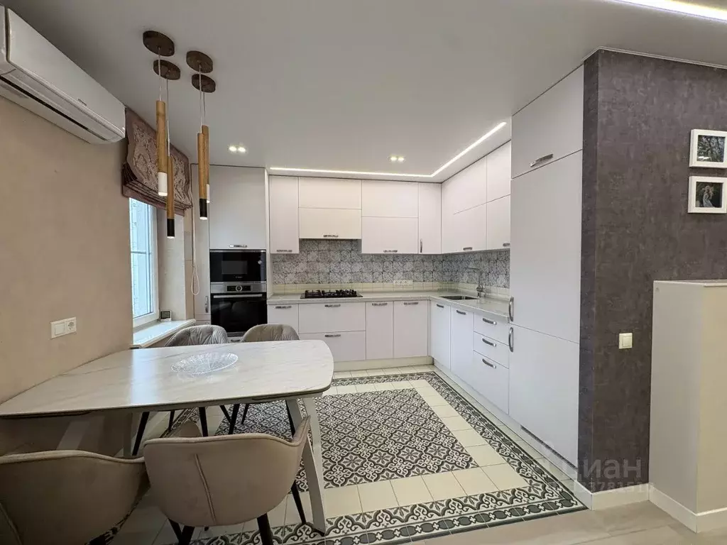 4-к кв. Тульская область, Тула ул. Вильямса, 46 (92.4 м) - Фото 1