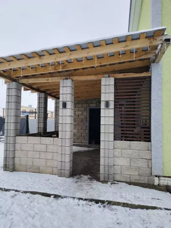 Дом в Самарская область, Ставропольский район, с. Ягодное, Ладья ... - Фото 1