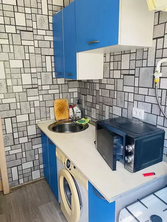 1-к. квартира, 30 м, 1/9 эт. - Фото 1