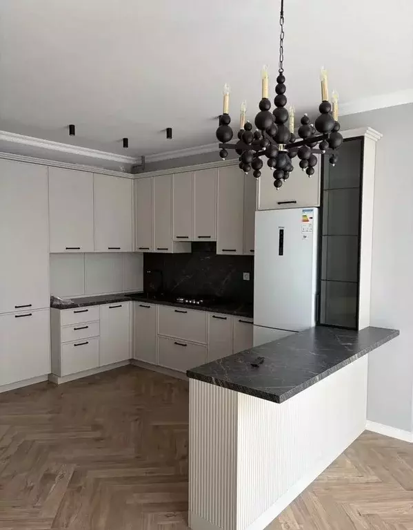 2-к кв. Астраханская область, Астрахань Кремлевская ул., 1 (74.0 м) - Фото 2