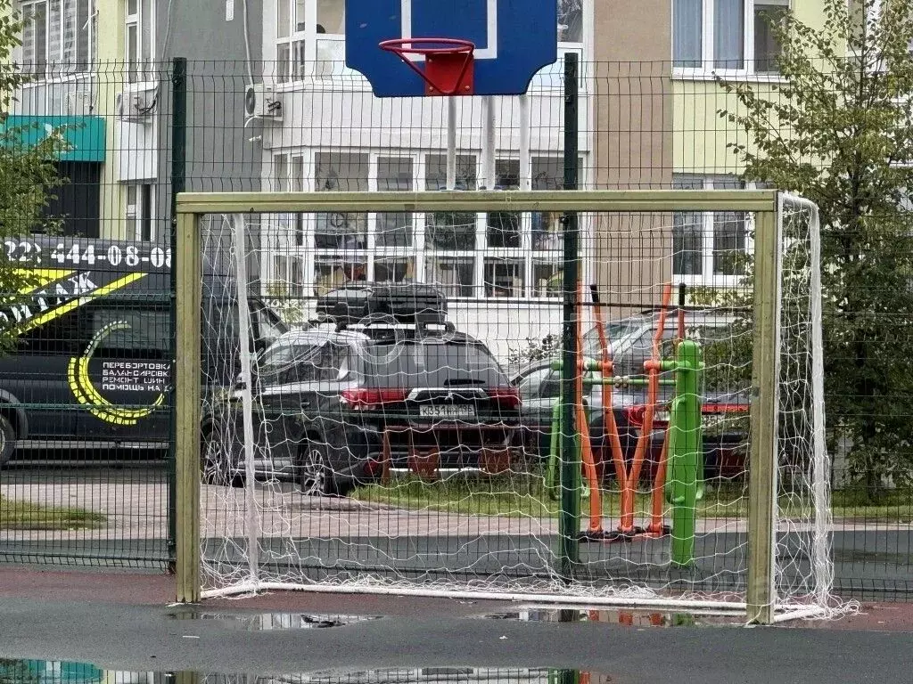 3-к кв. Тюменская область, Тюмень ул. Александра Протозанова, 10 (78.8 ... - Фото 2