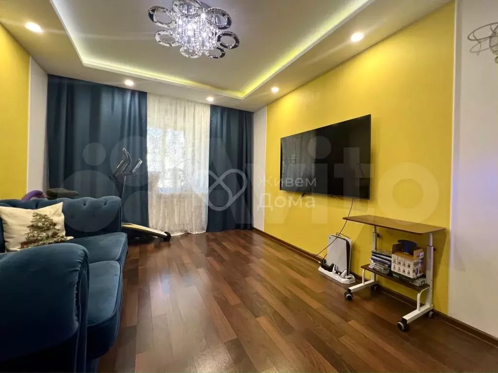 3-к. квартира, 80 м, 6/9 эт. - Фото 1