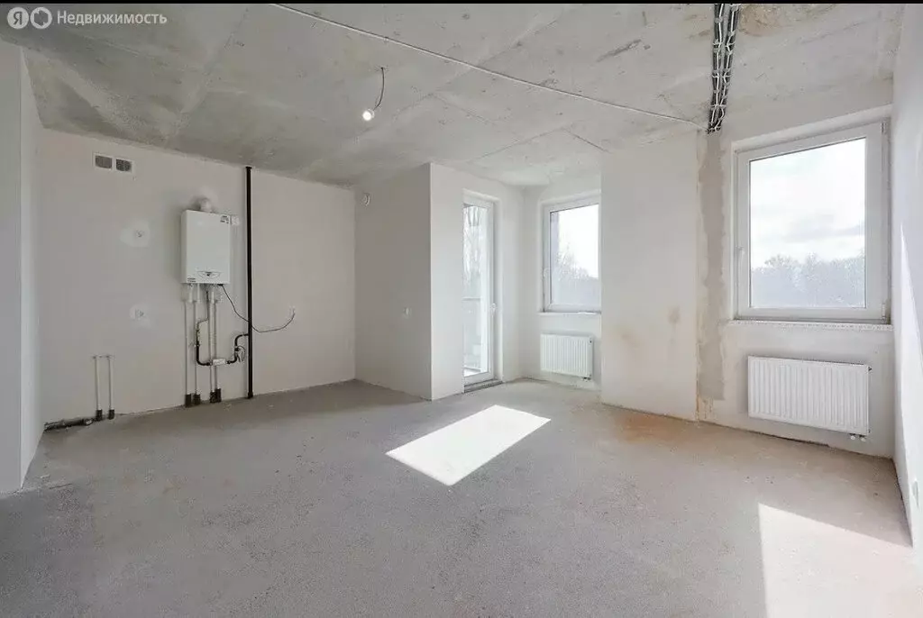 2-комнатная квартира: Калининград, проспект Калинина, 111 (79.3 м) - Фото 0