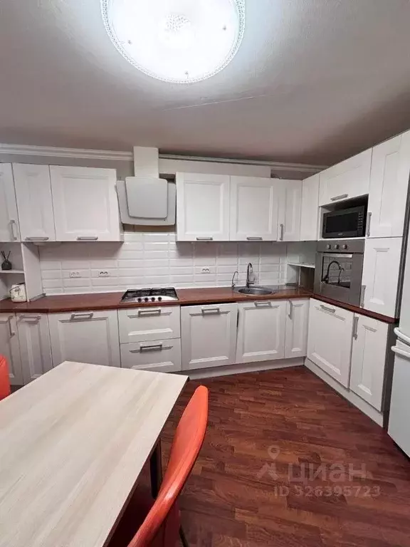 4-к кв. Вологодская область, Череповец Олимпийская ул., 11 (85.7 м) - Фото 1