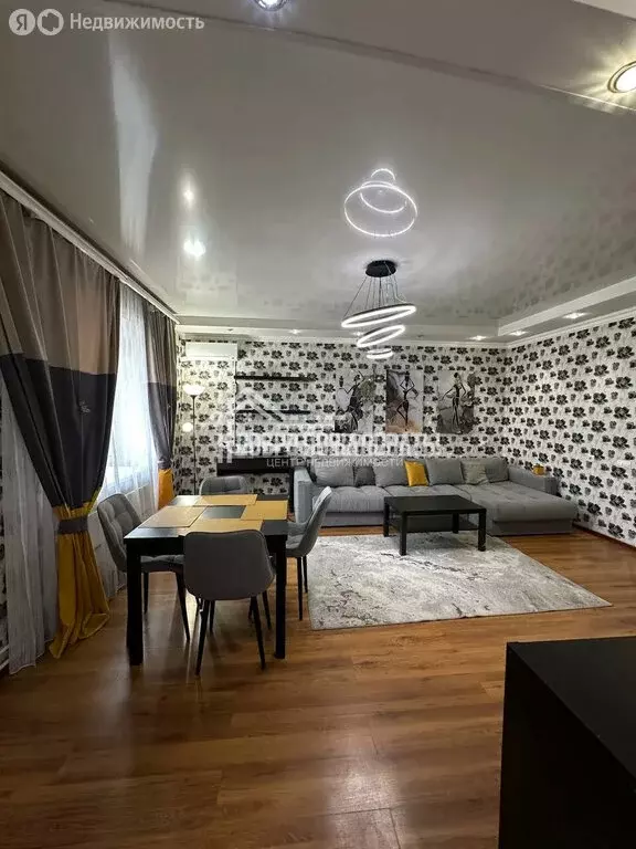 3-комнатная квартира: Черногорск, проспект Космонавтов, 1В (76.8 м) - Фото 1