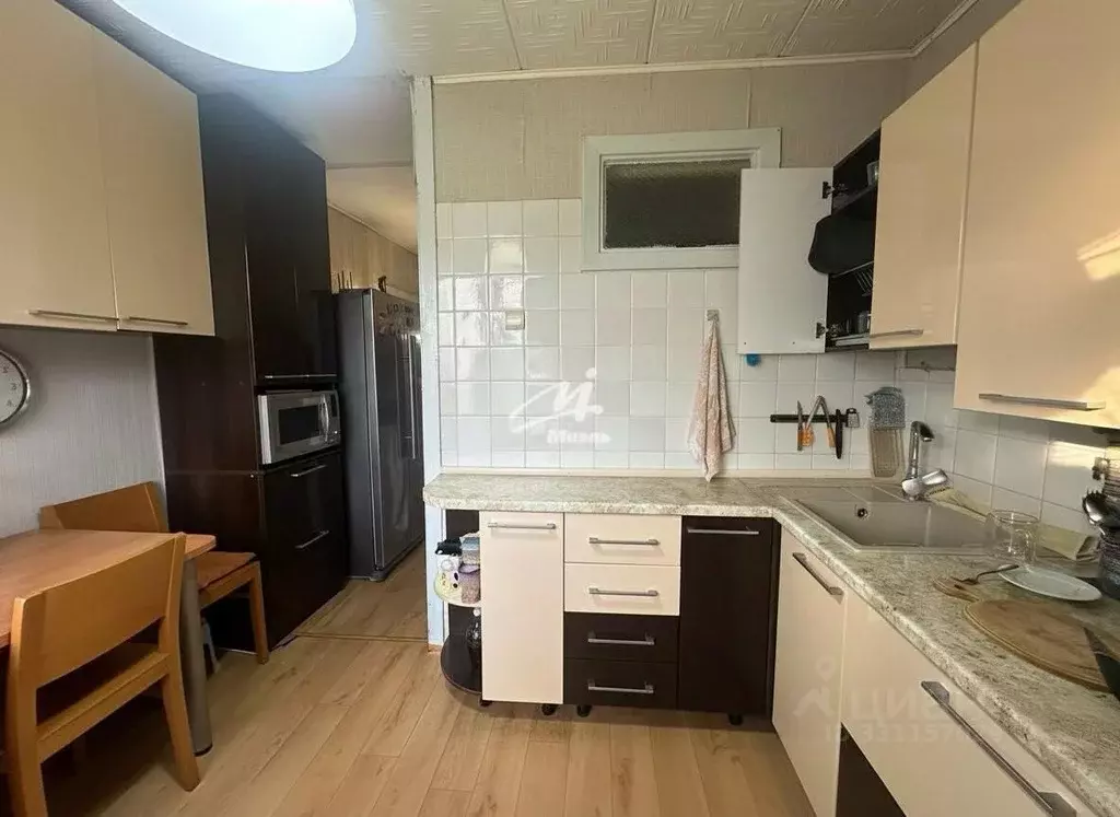 3-к кв. Крым, Армянск Имени Генерала Васильева мкр, 21 (70.0 м) - Фото 2