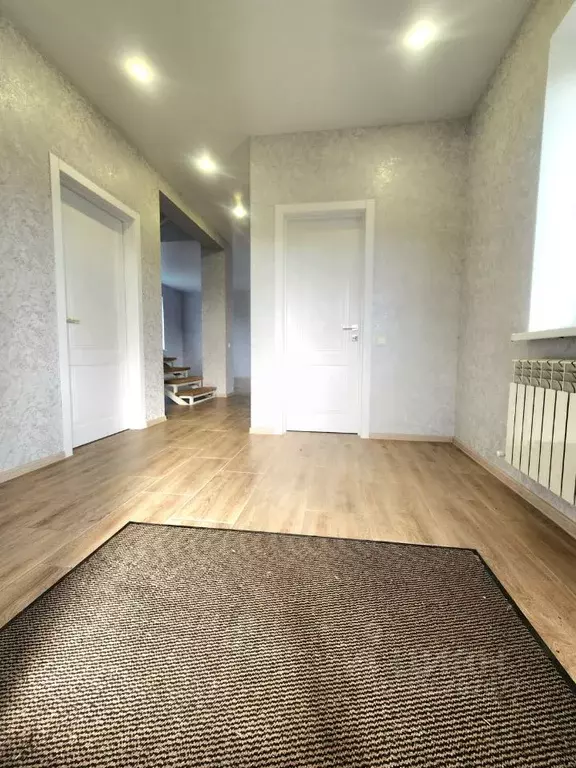 Таунхаус в Татарстан, Лаишевский район, Большекабанское с/пос, с. ... - Фото 2