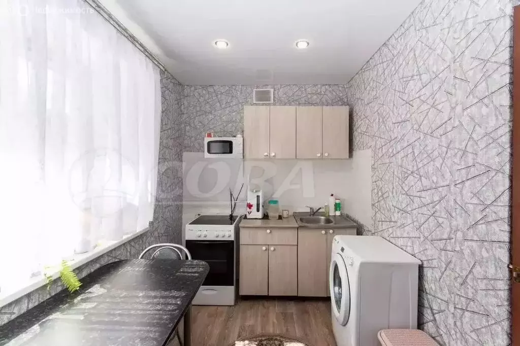 3-комнатная квартира: Тобольск, Верхнефилатовская улица, 5Б (62.7 м) - Фото 1