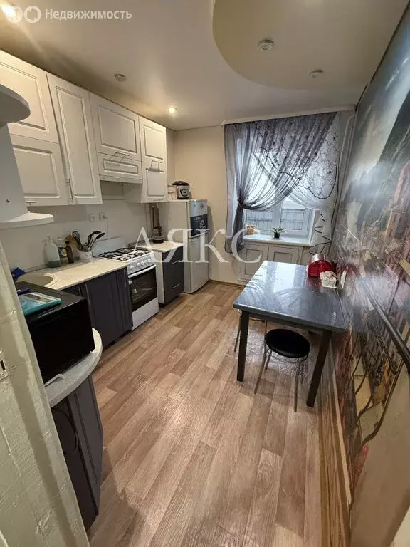 2-комнатная квартира: Ишимбай, Зелёная улица, 15 (48.9 м) - Фото 2