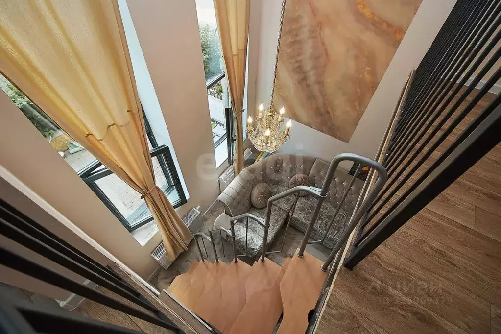 2-к кв. Тюменская область, Тюмень ул. Усиевича, 16 (85.4 м) - Фото 1