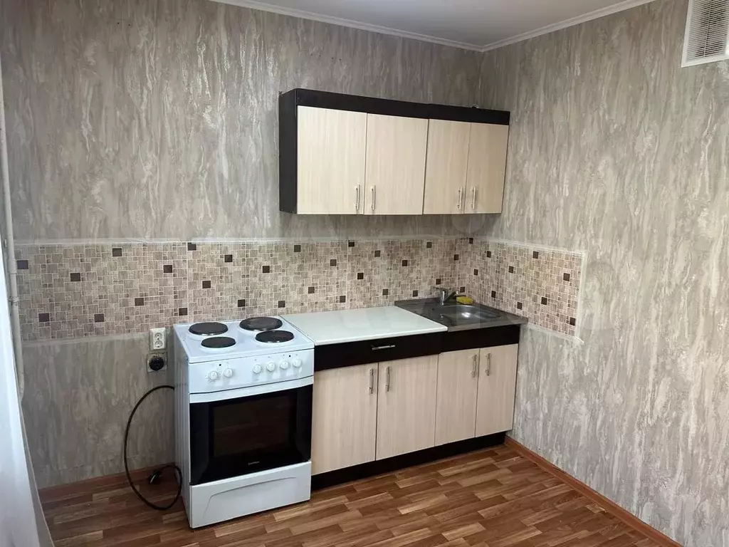 2-к. квартира, 64 м, 1/10 эт. - Фото 0