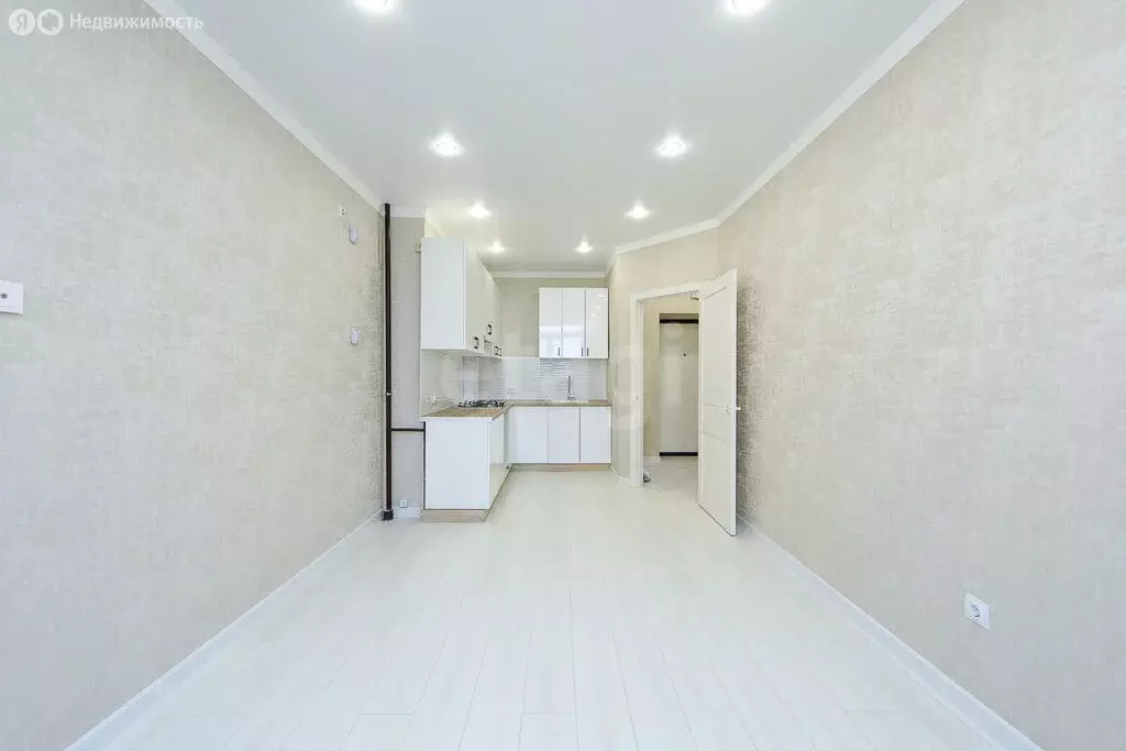 1-комнатная квартира: Калининград, Крейсерская улица, 2 (36 м) - Фото 1