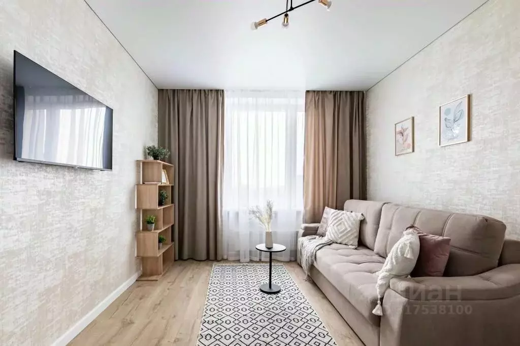 1-к кв. Татарстан, Казань ул. Мансура Хасанова, 13 (38.0 м) - Фото 1