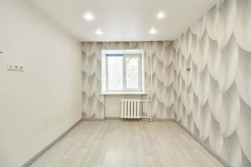 Комната Тюменская область, Тюмень ул. Республики, 229 (26.2 м) - Фото 1