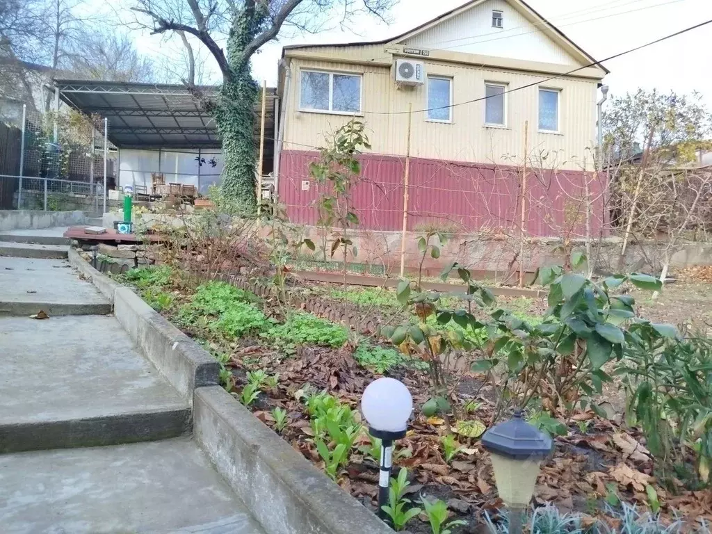 Дом в Ростовская область, Аксай Набережная ул., 233 (95 м) - Фото 1