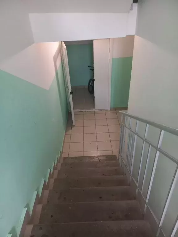 2-к кв. Омская область, Омск просп. Комарова, 21 (64.0 м) - Фото 1