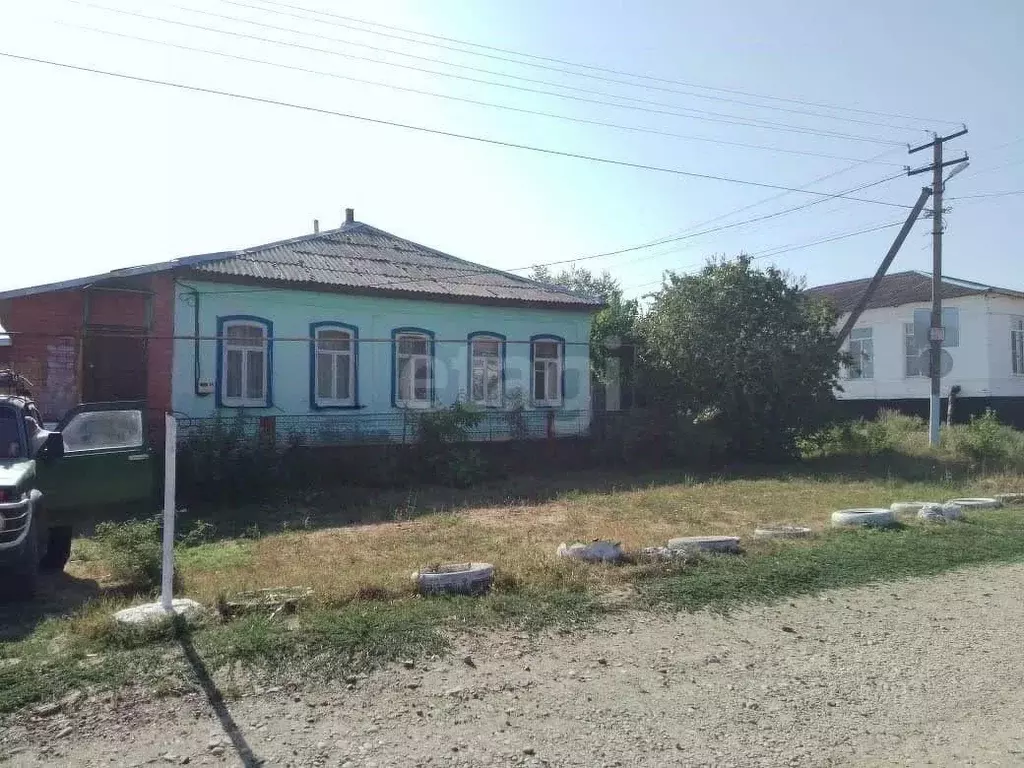 Дом в Краснодарский край, Каневской район, Новоминское с/пос, ... - Фото 1