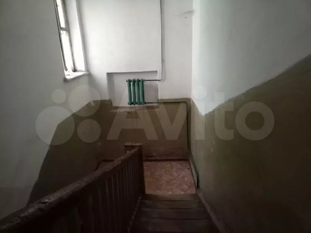 Комната 13 м в 3-к., 2/2 эт. - Фото 1