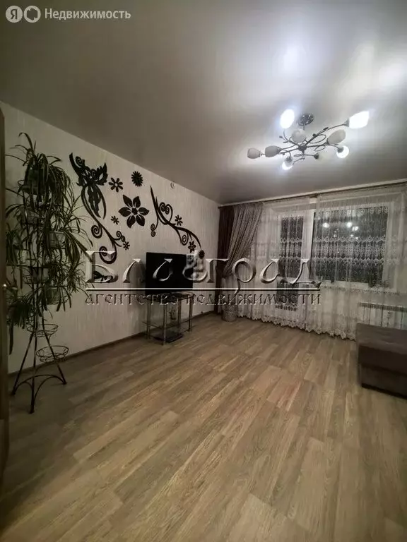 2-комнатная квартира: Челябинск, Новороссийская улица, 17А (59 м) - Фото 0