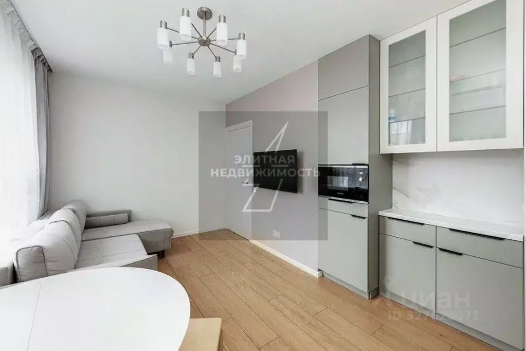 3-к кв. Москва ул. Корнейчука, 27 (50.0 м) - Фото 2