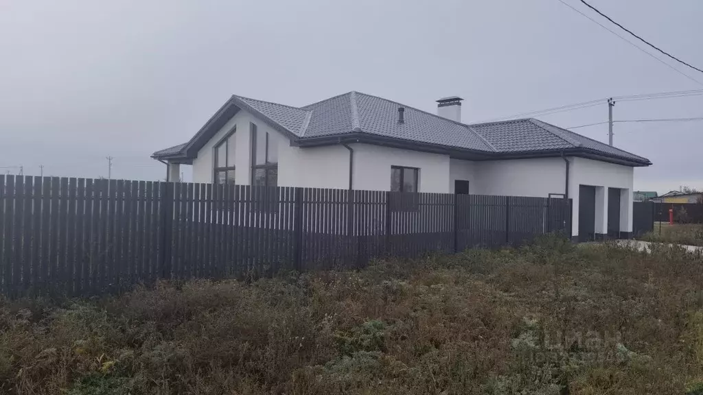 Дом в Самарская область, Ставропольский район, с. Подстепки Вишневая ... - Фото 1