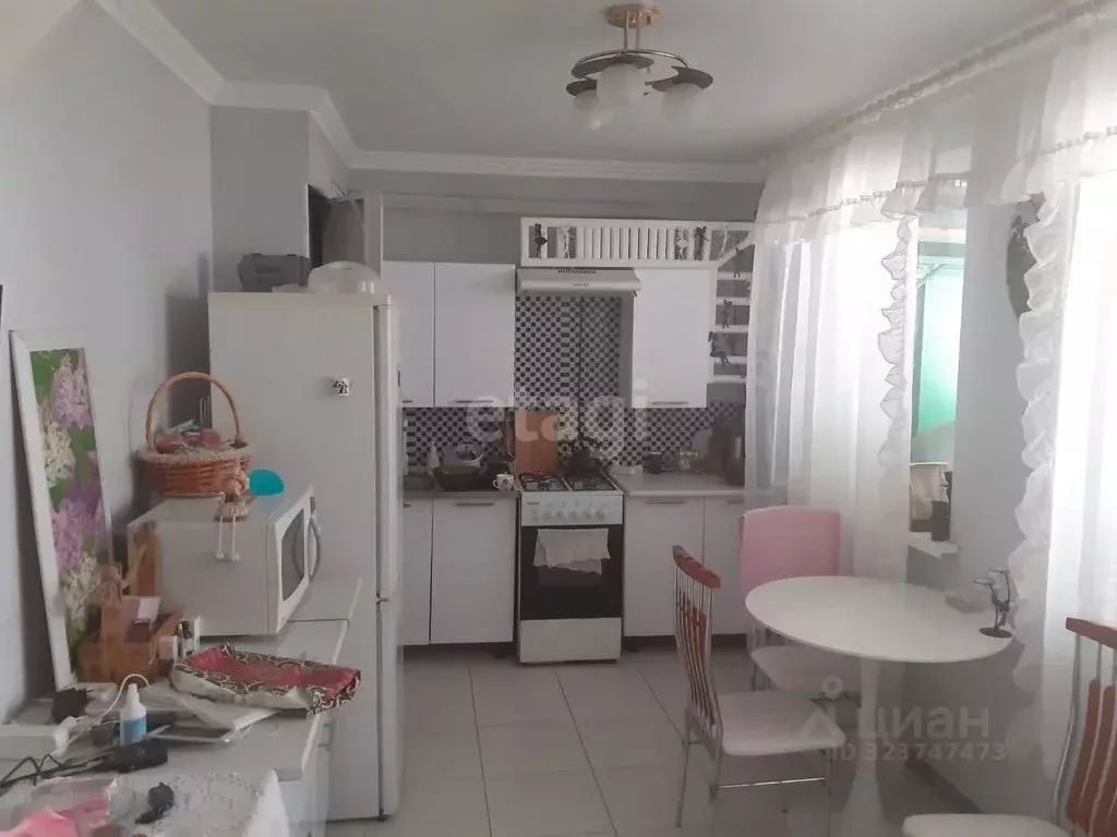 3-к кв. Крым, Сакский район, с. Уютное ул. Евпаторийская, 55/1 (75.3 ... - Фото 1