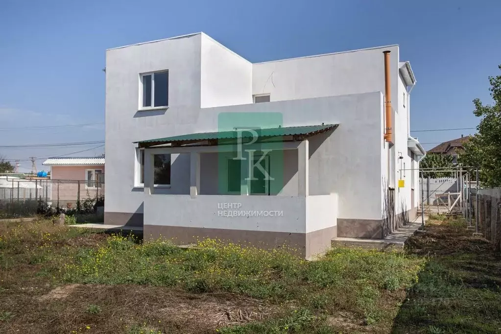 Дом в Севастополь с. Орловка, ул. Приморская, 13 (250 м) - Фото 1