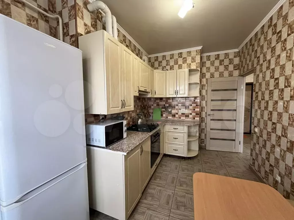 2-к. квартира, 60 м, 3/5 эт. - Фото 1