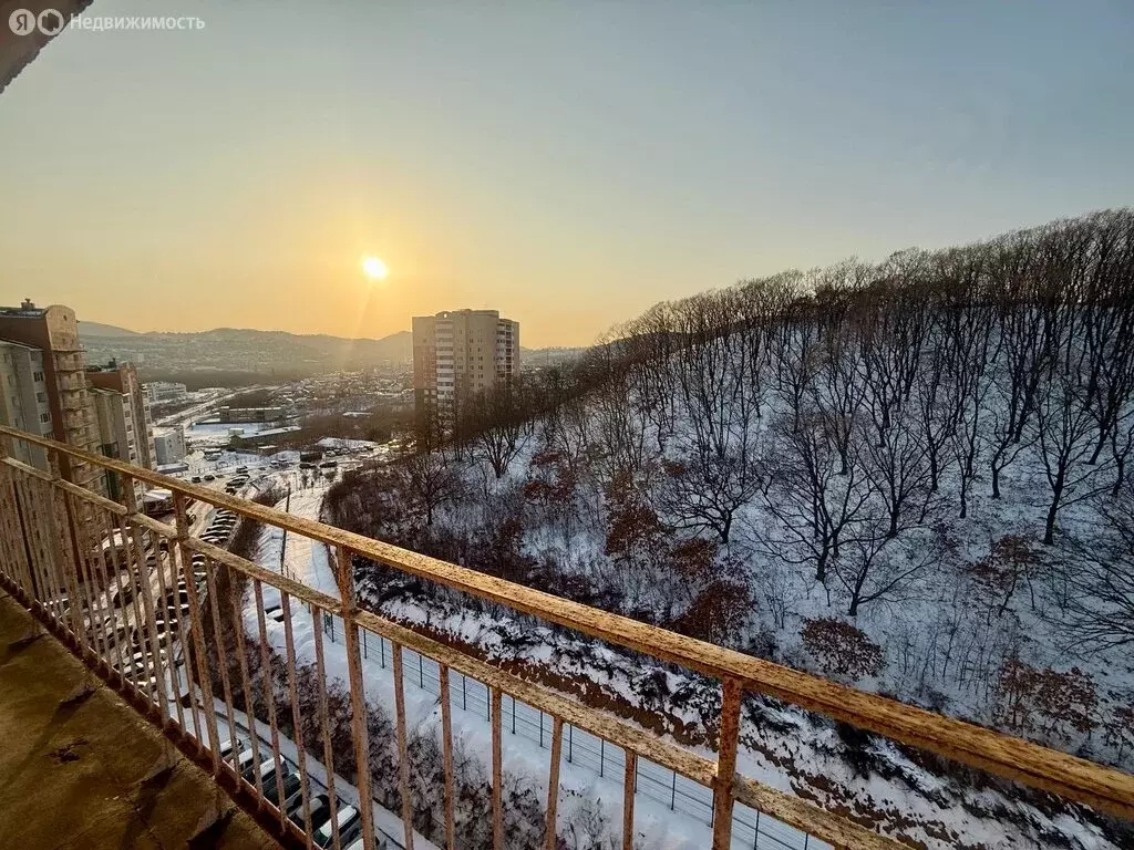 2-комнатная квартира: Находка, Мичманская улица, 7 (56 м) - Фото 1